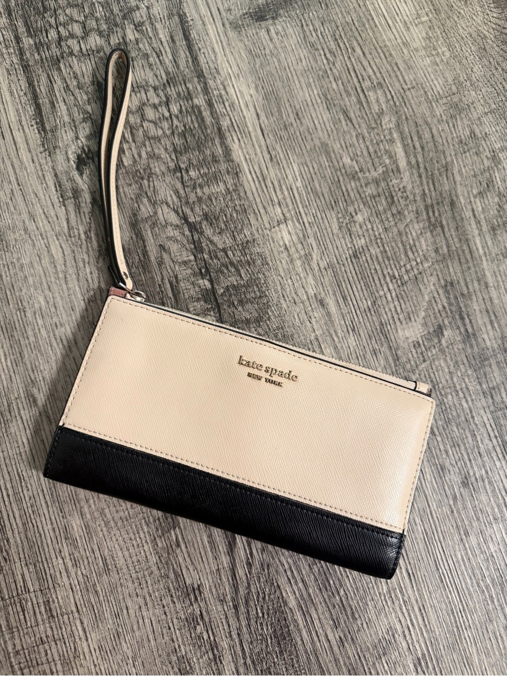 kate spade Beige and Black Two-Tone Wristlet Clutch